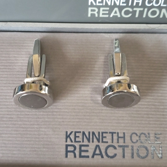 Kenneth Cole Reaction silver Cufflinks EUC - Picture 2 of 6
